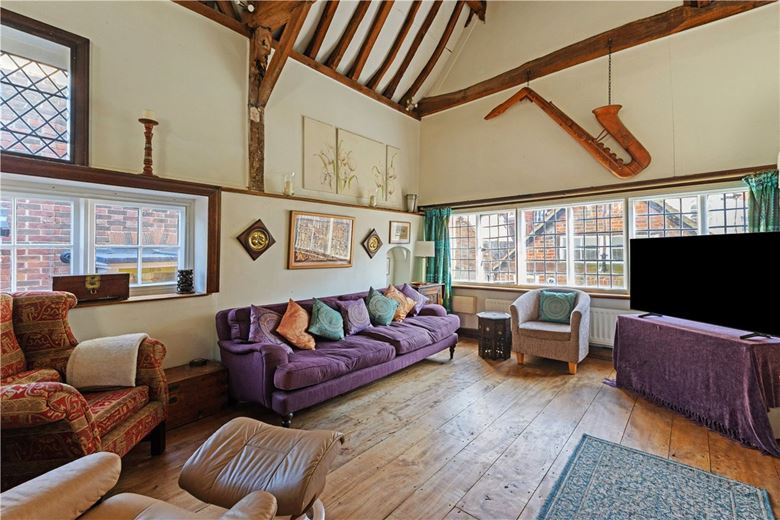 3 bedroom house, Neates Yard, Marlborough SN8 - Sold