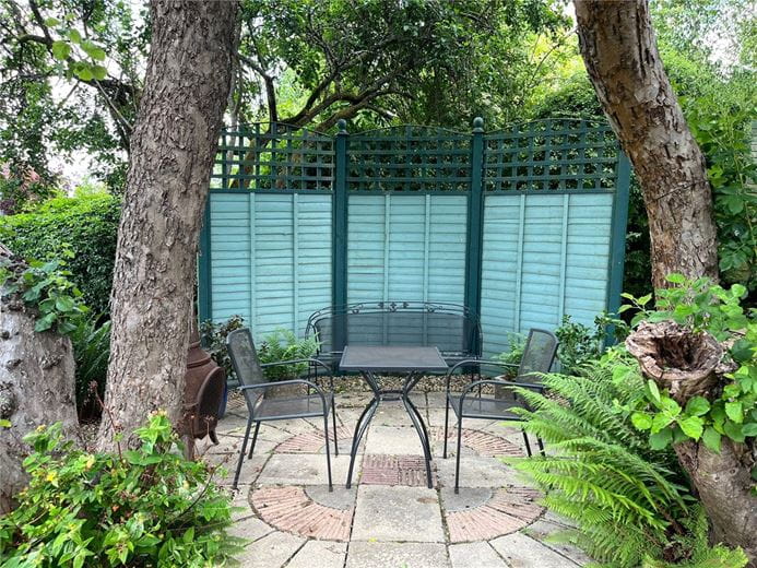 4 bedroom house, High Street, Manton SN8 - Available