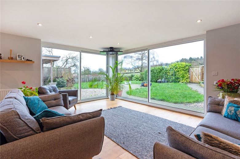 4 bedroom house, Dauntsey Lock, Chippenham SN15 - Available