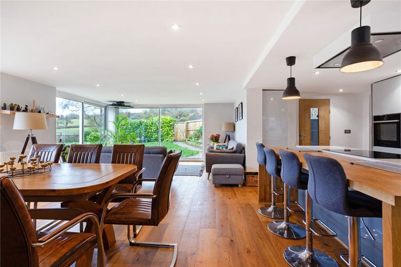 4 bedroom house, Dauntsey Lock, Chippenham SN15 - Available