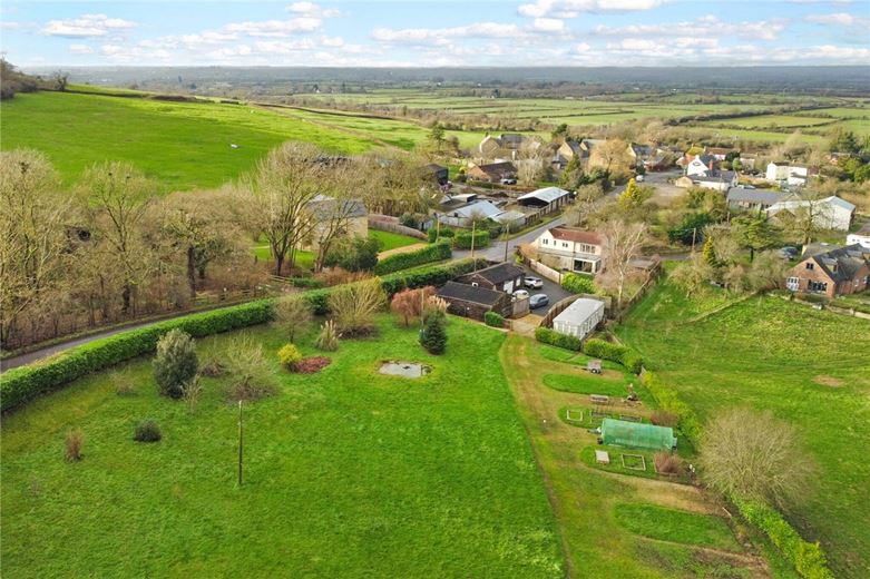 4 bedroom house, Dauntsey Lock, Chippenham SN15 - Available