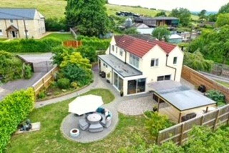 4 bedroom house, Dauntsey Lock, Chippenham SN15 - Available
