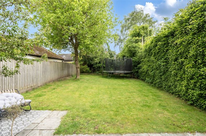 4 bedroom house, Elcot Lane, Marlborough SN8 - Available
