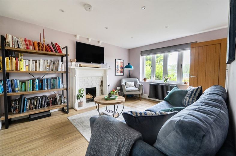 4 bedroom house, Elcot Lane, Marlborough SN8 - Available