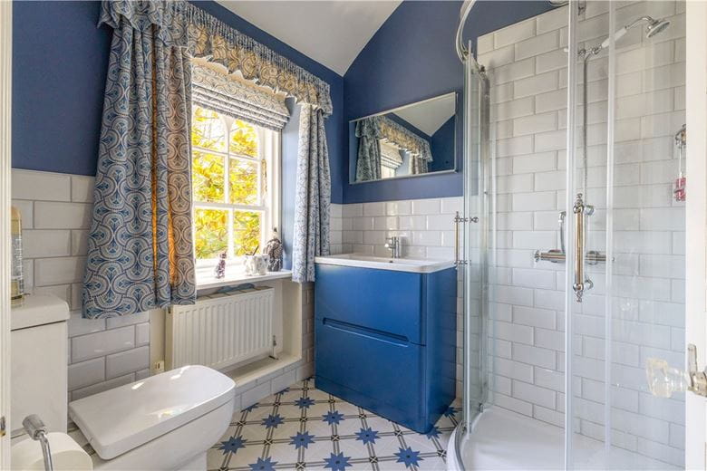 6 bedroom house, Westbrook, Bromham SN15 - Available