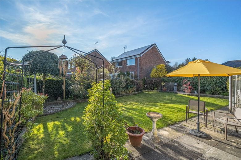 4 bedroom house, Ailesbury Way, Burbage SN8 - Available