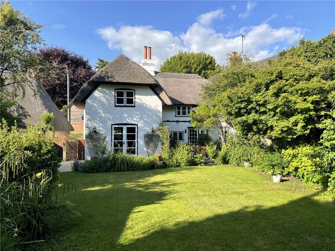 4 bedroom house, Wilton, Marlborough SN8 - Available