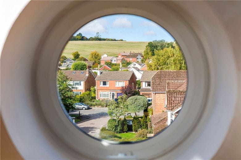 4 bedroom house, Chandlers Lane, Aldbourne SN8 - Available