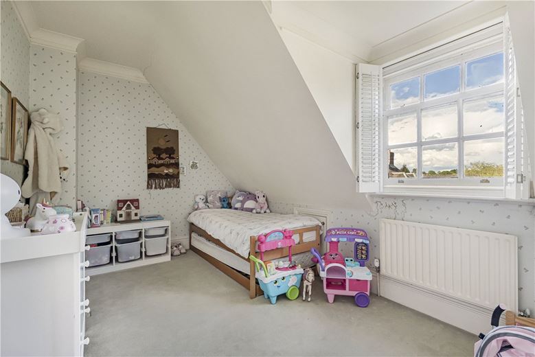 4 bedroom house, Phoenix Square, Pewsey SN9 - Available