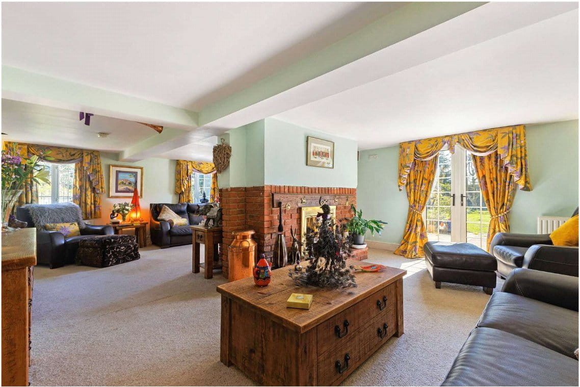 4 bedroom house, Pall Mall, Burbage SN8 - Available