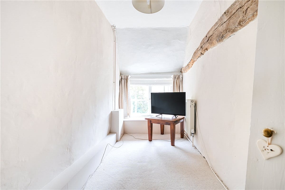 2 bedroom house, Castle Street, Aldbourne SN8 - Available