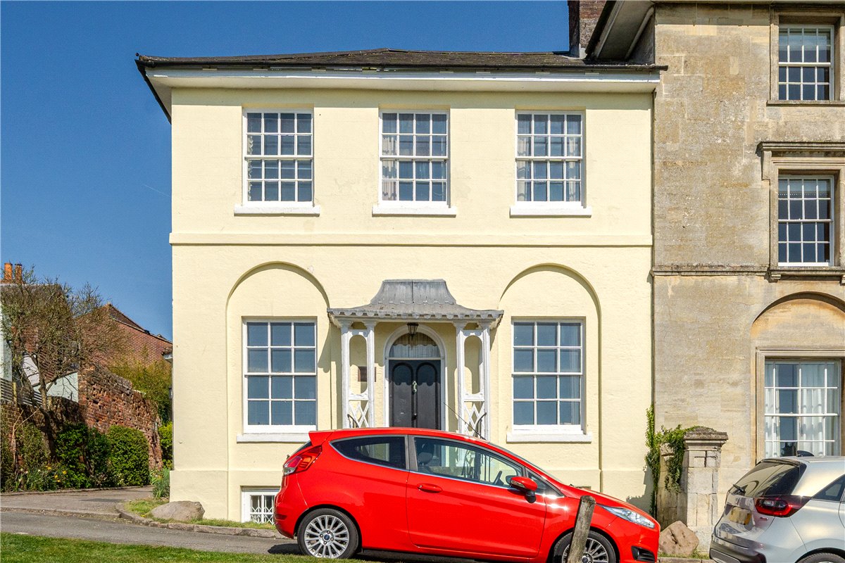 2 bedroom house, The Green, Marlborough SN8 - Sold STC