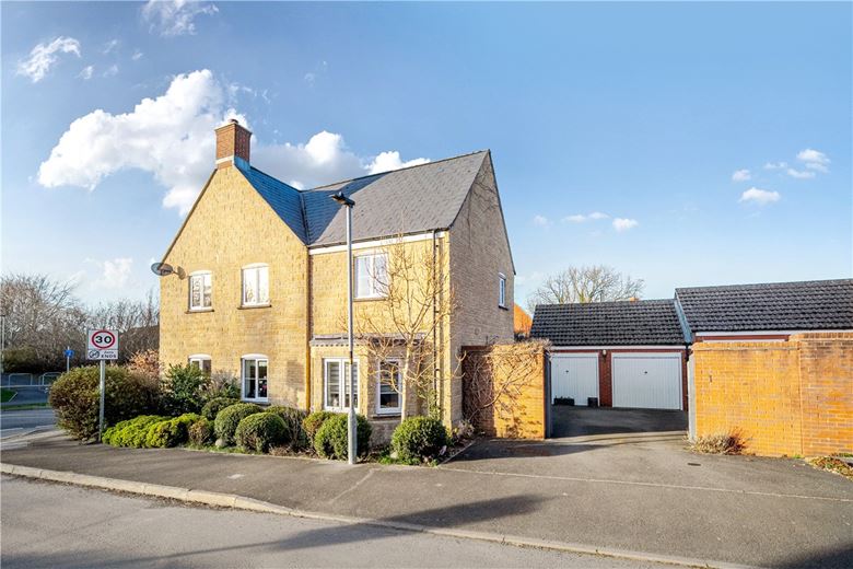 4 bedroom house, Olympian Road, Pewsey SN9 - Available