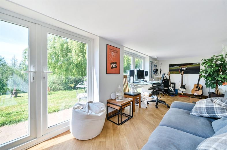 5 bedroom house, Studley Corner, Studley SN11 - Sold STC