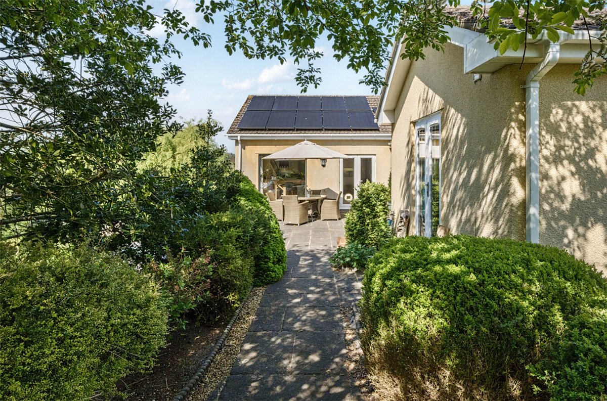 5 bedroom house, Studley Corner, Studley SN11 - Sold STC