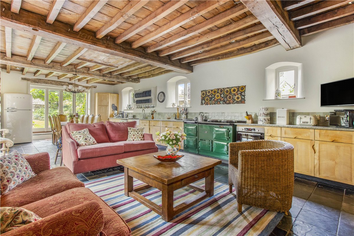 6 bedroom house, The Green, Calne SN11 - Sold