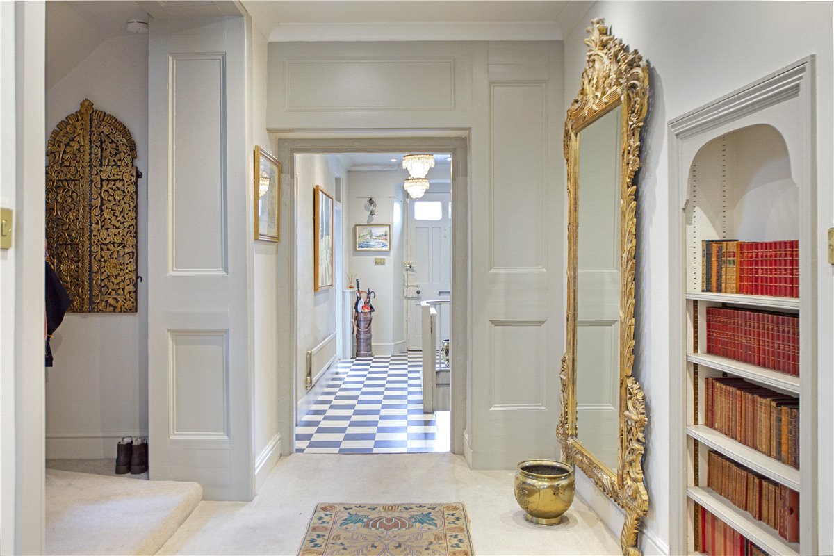 6 bedroom house, The Green, Calne SN11 - Sold