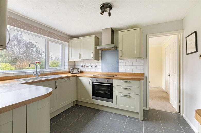 4 bedroom house, Davies Close, Marlborough SN8 - Available