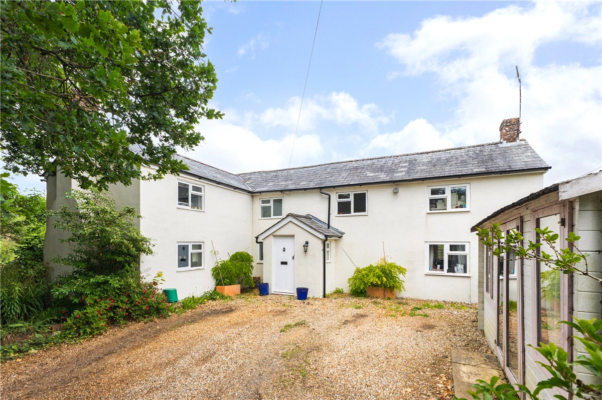 4 bedroom house, Knowle, Pewsey SN9 - Available