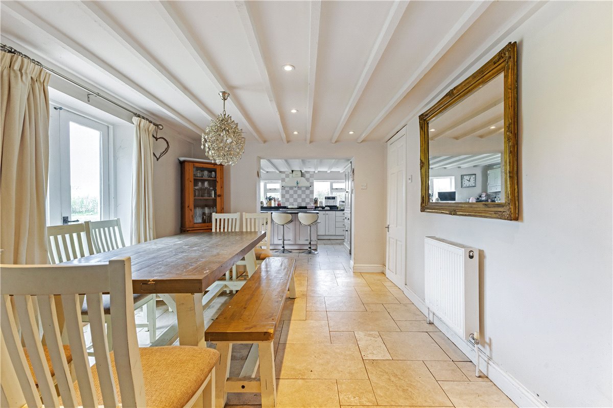 4 bedroom house, Knowle, Pewsey SN9 - Available