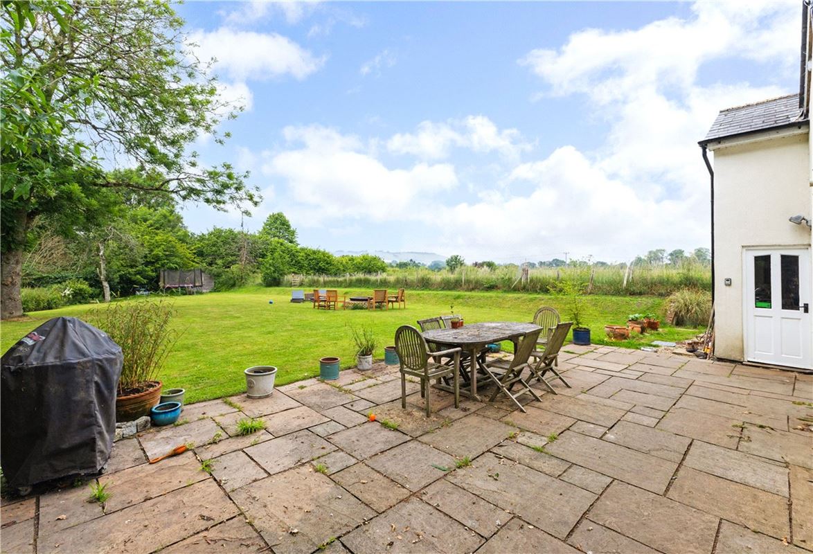 4 bedroom house, Knowle, Pewsey SN9 - Available