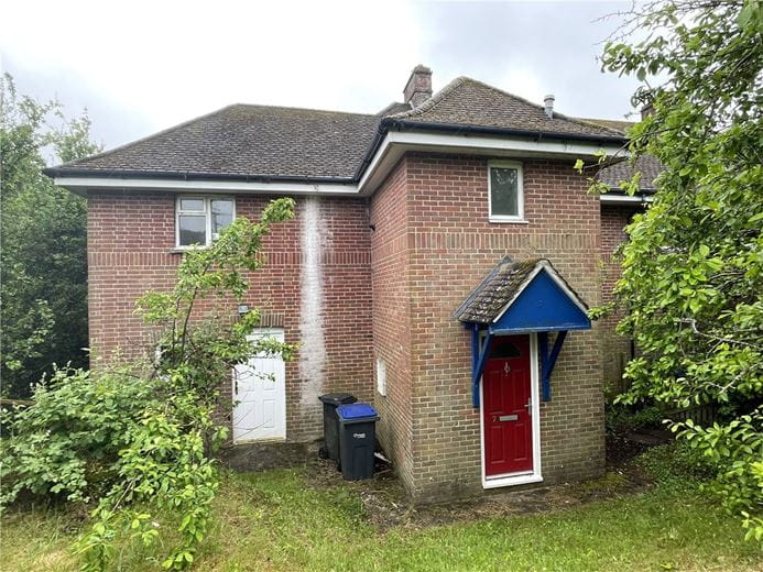 4 bedroom house, The Leaze, Mildenhall SN8 - Available