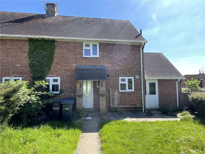 2 bedroom house, Swans Close, Ramsbury SN8 - Available