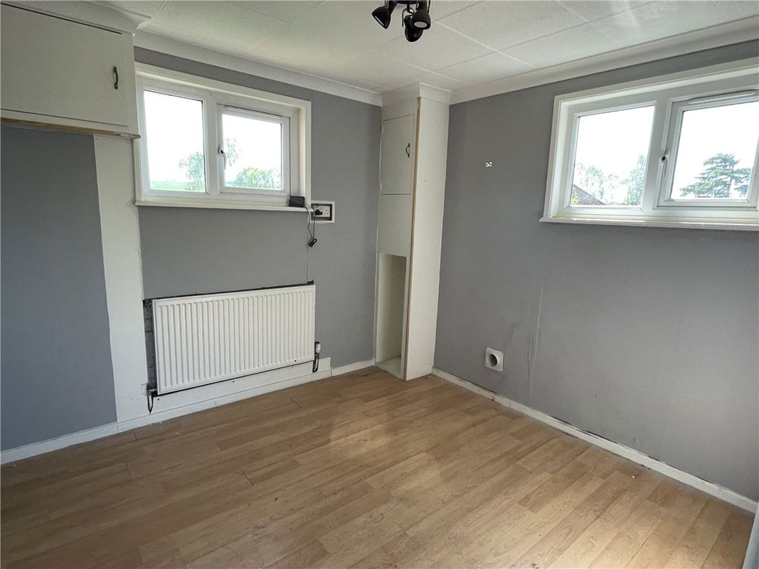 2 bedroom house, Swans Close, Ramsbury SN8 - Sold STC