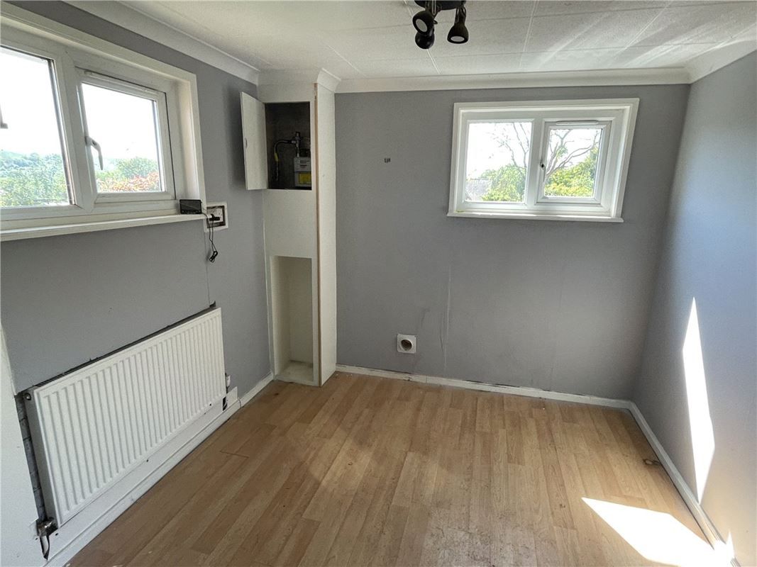 2 bedroom house, Swans Close, Ramsbury SN8 - Sold STC