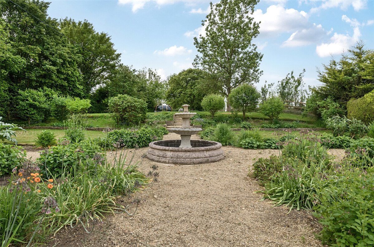 4 bedroom house, Yatesbury, Calne SN11 - Available