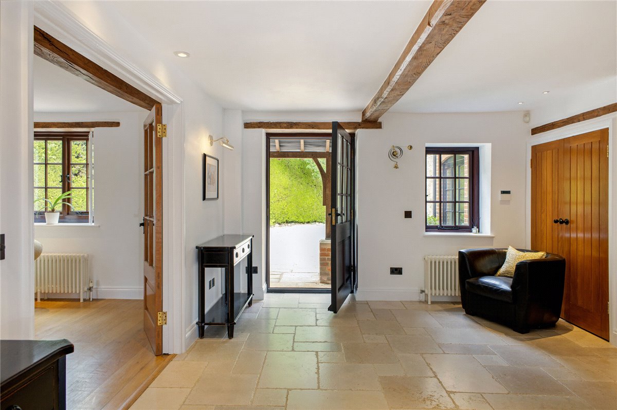 4 bedroom house, Broome Manor Lane, Swindon SN3 - Sold STC