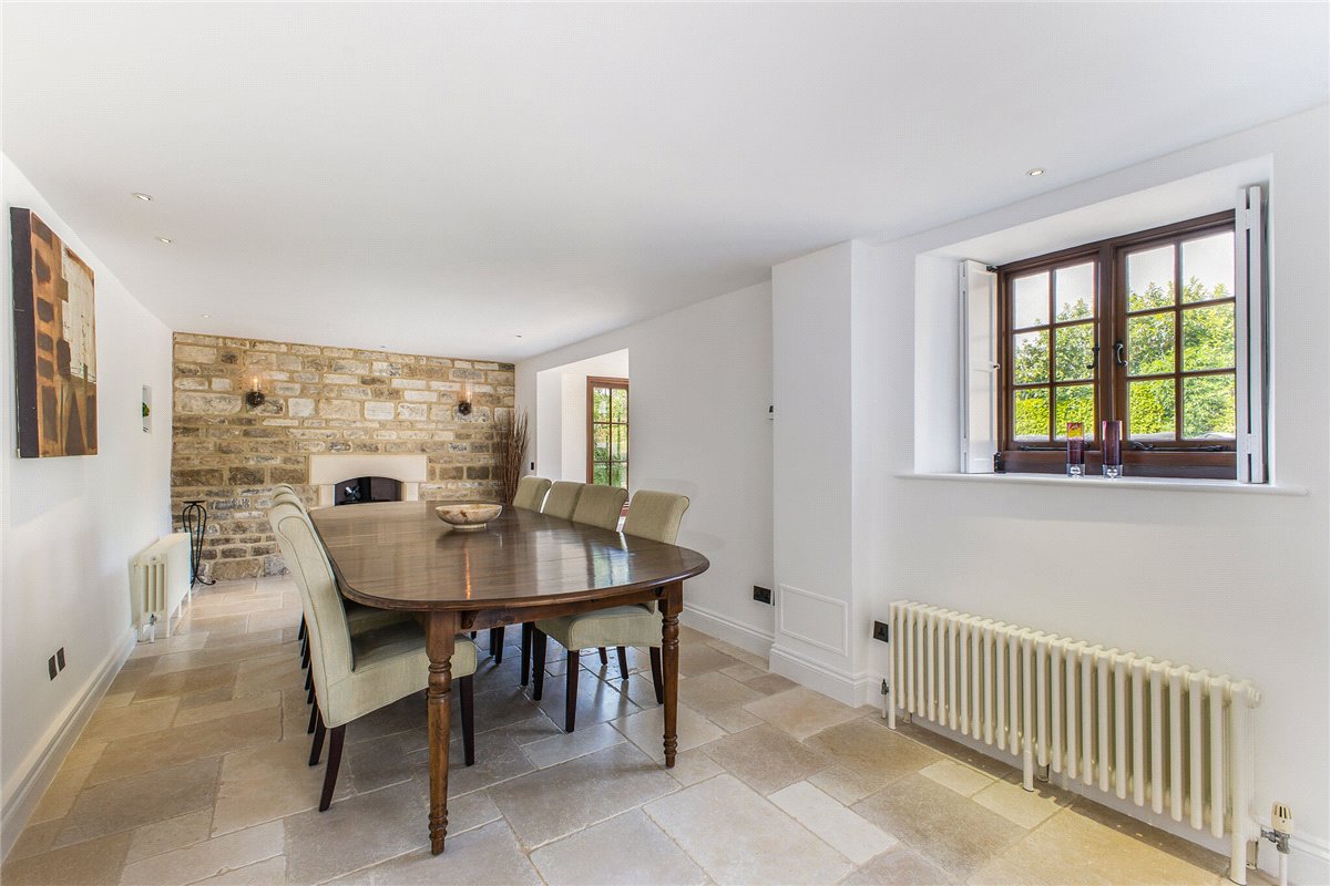 4 bedroom house, Broome Manor Lane, Swindon SN3 - Sold STC