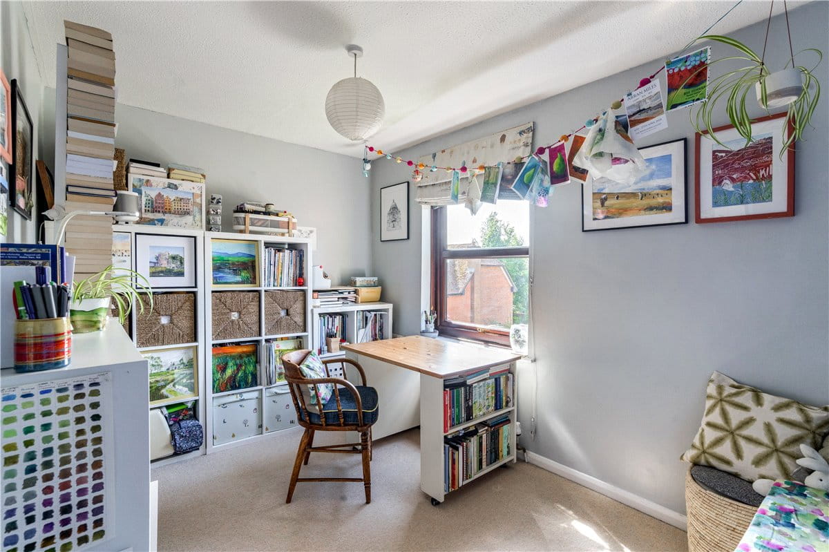 4 bedroom house, Hughes Close, Marlborough SN8 - Available