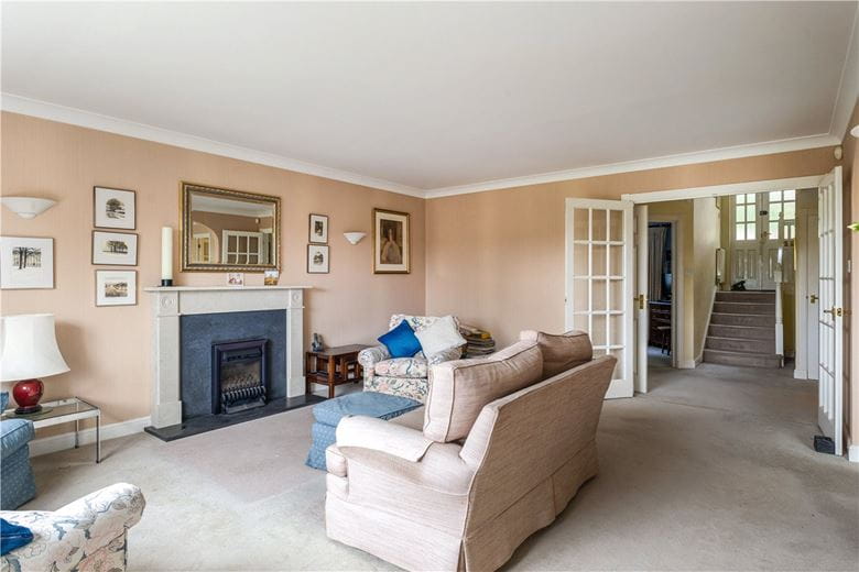 3 bedroom house, Back Lane, Marlborough SN8 - Available