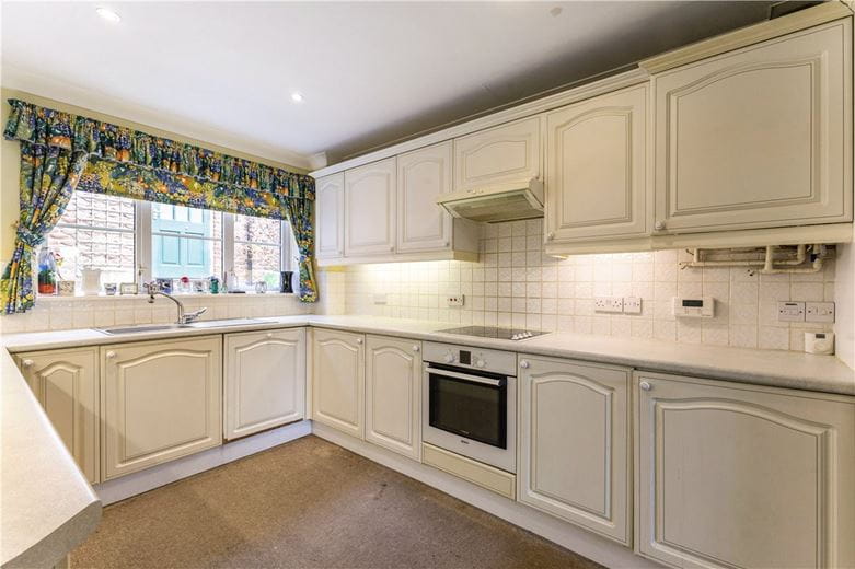 3 bedroom house, Back Lane, Marlborough SN8 - Available