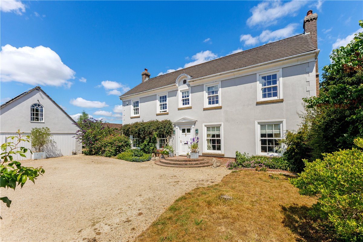 5 bedroom house, Honeystreet, Pewsey SN9 - Available