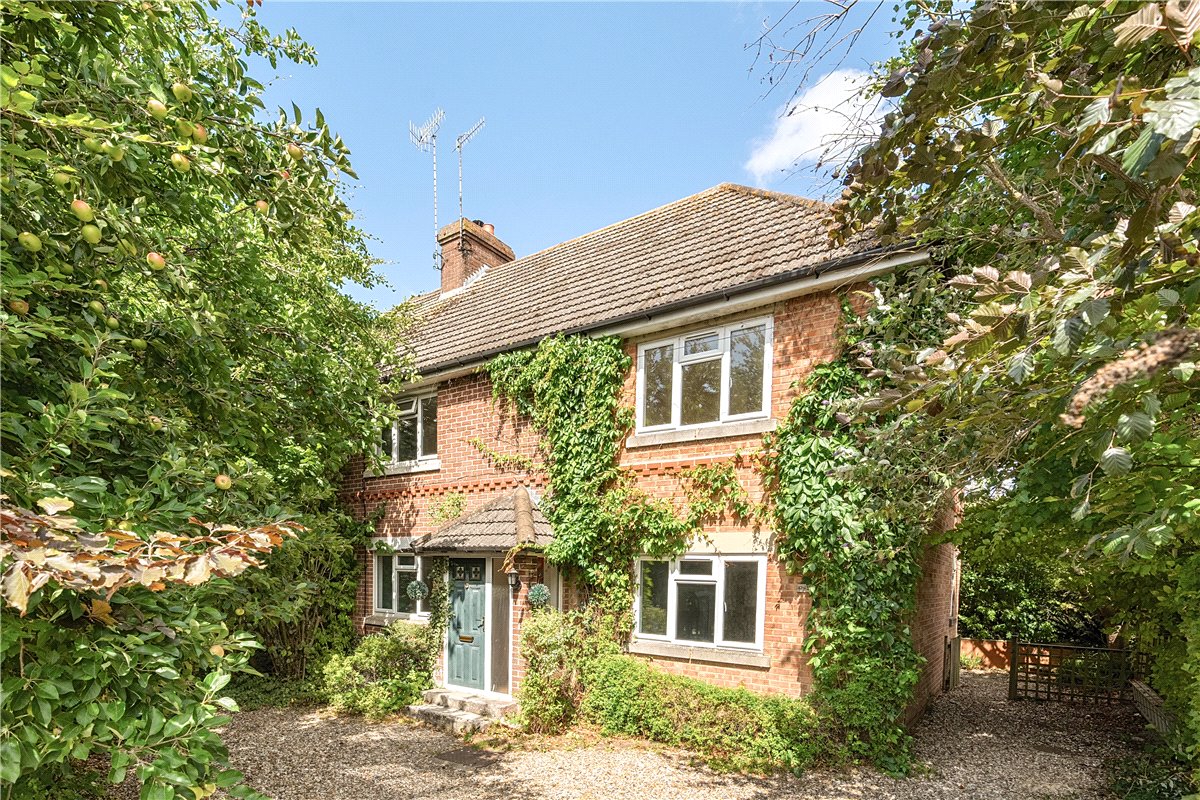 4 bedroom house, Andover Road, Upavon SN9 - Sold STC