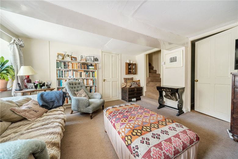 3 bedroom house, East Kennett, Marlborough SN8 - Available