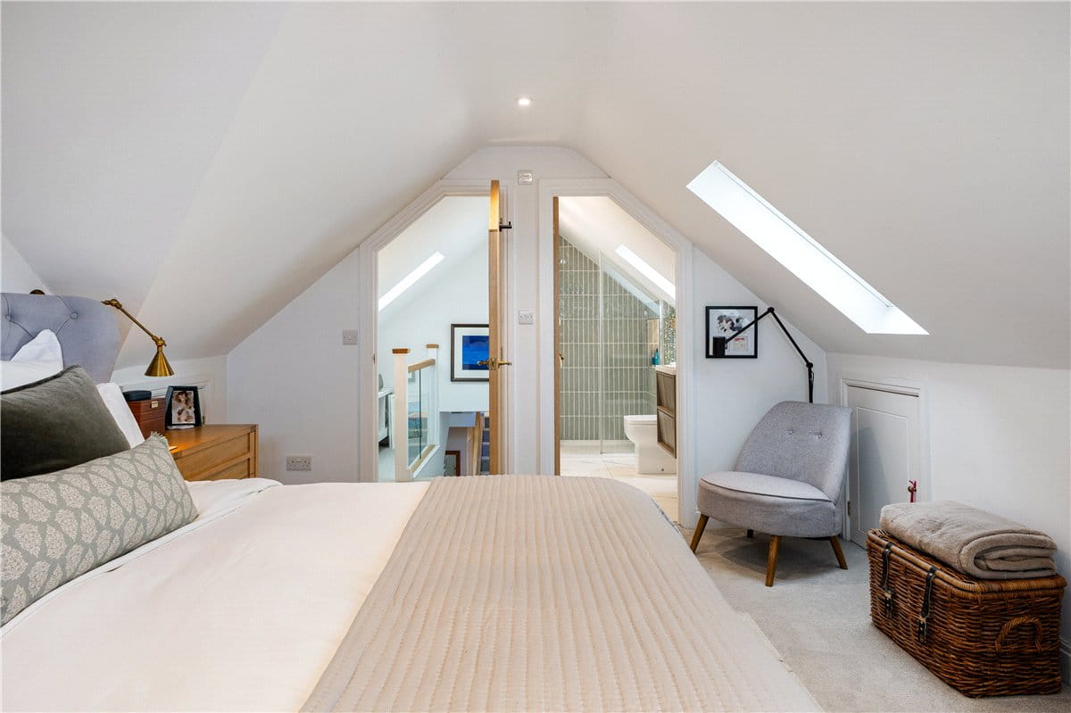 4 bedroom house, Blowhorn Street, Marlborough SN8 - Sold STC