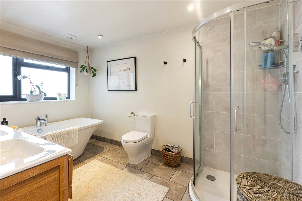 4 bedroom house, Blowhorn Street, Marlborough SN8 - Sold STC