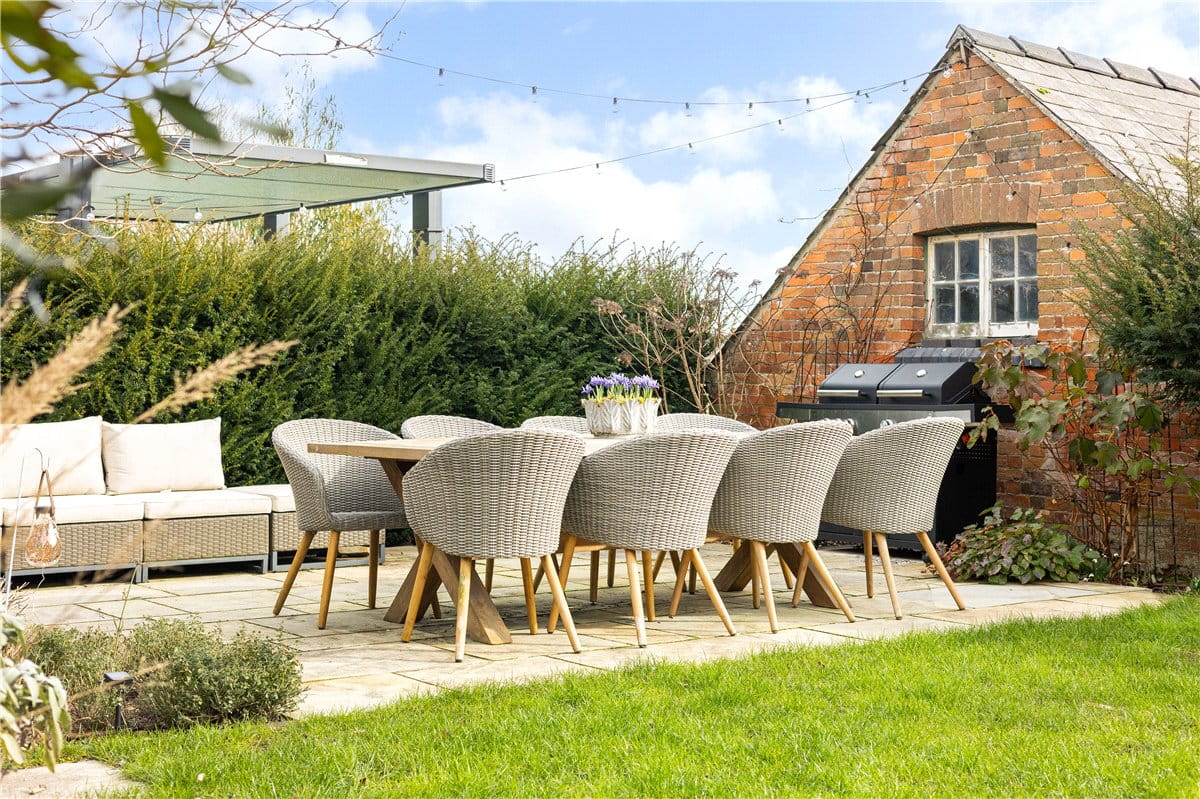 4 bedroom house, Blowhorn Street, Marlborough SN8 - Sold STC