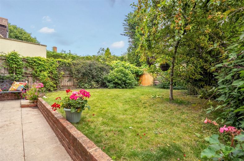 3 bedroom house, Yatesbury, Calne SN11 - Available