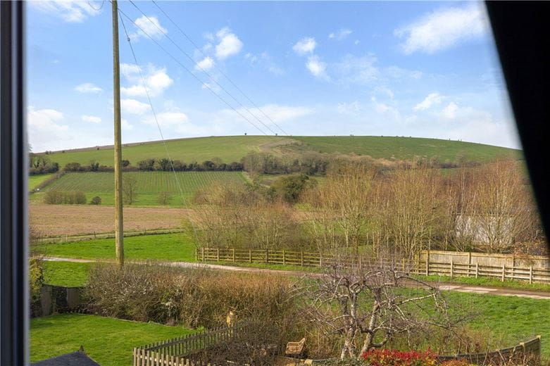 4 bedroom house, Ogbourne St. George, Marlborough SN8 - Available