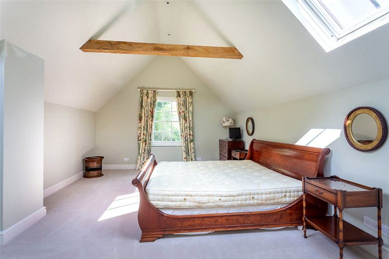 8 bedroom house, Oxenwood, Marlborough SN8 - Available
