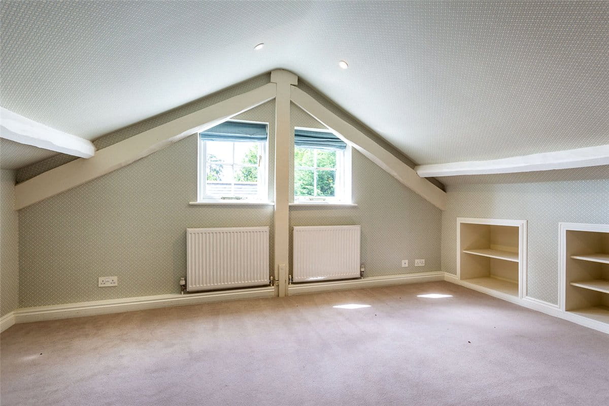 8 bedroom house, Oxenwood, Marlborough SN8 - Available