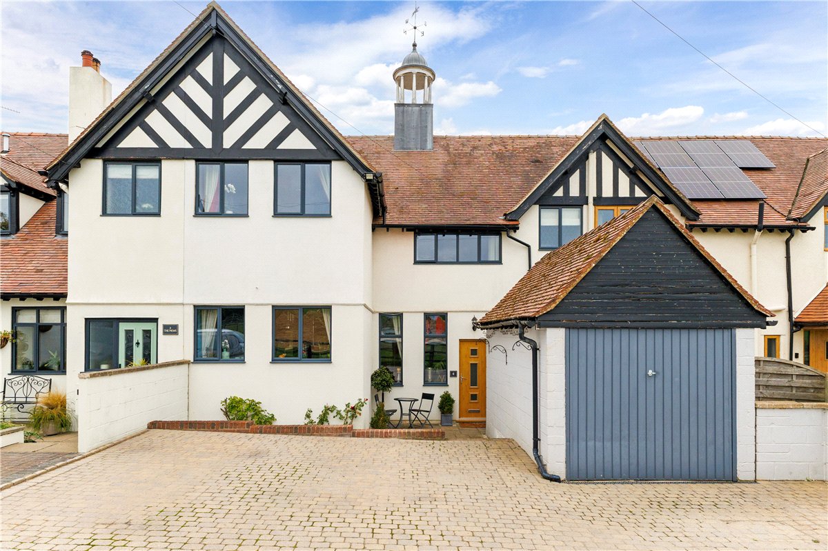 4 bedroom house, Russley Park, Baydon SN8 - Available