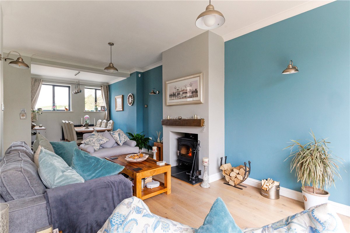 4 bedroom house, Russley Park, Baydon SN8 - Available