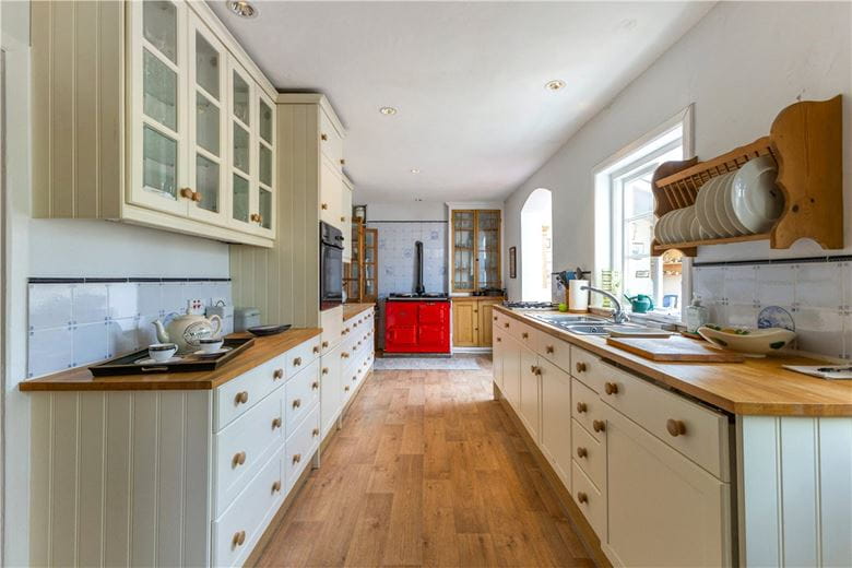 4 bedroom house, Salisbury Road, Marlborough SN8 - Available