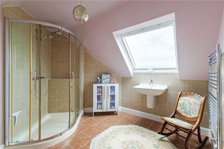 6 bedroom house, The Barton, Clyffe Pypard SN4 - Available