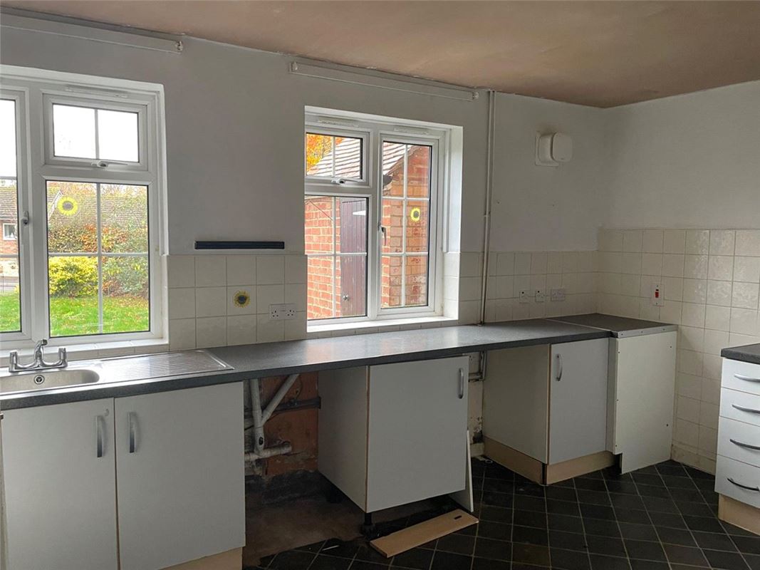 3 bedroom house, Beckhampton Road, Avebury Trusloe SN8 - Available